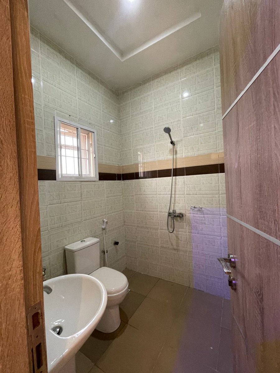 realAimJ's tweet photo. 2 Bedroom flat at Guratopp. N2m basic rent per annum.

✅ Talk to #realaimj 08109051046 for inspection bookings
#rent #josrentals #realestate #realtor #realaimj https://t.co/pYFEyUDOVM