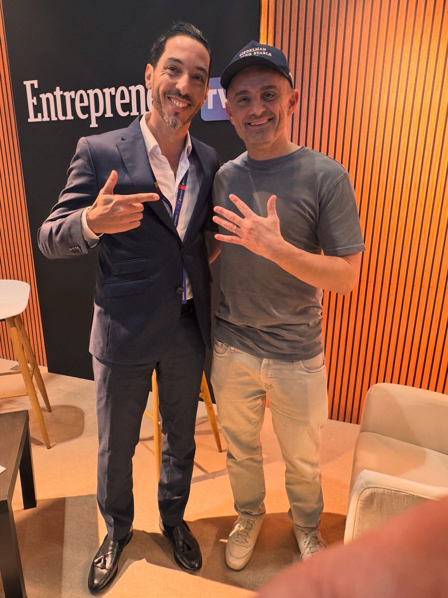 Great meeting you <a href="/garyvee/">Gary Vaynerchuk</a> , thank you for taking the time to chat 🙏