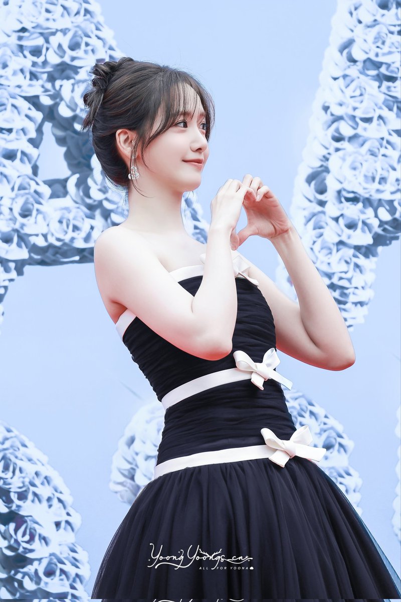 YoongYoongs_cn's tweet image. 251206 AAA레드카펫❤

#LimYoonA #YOONA #윤아 #임윤아
#BonAppetitYourMajesty 
#폭군의셰프