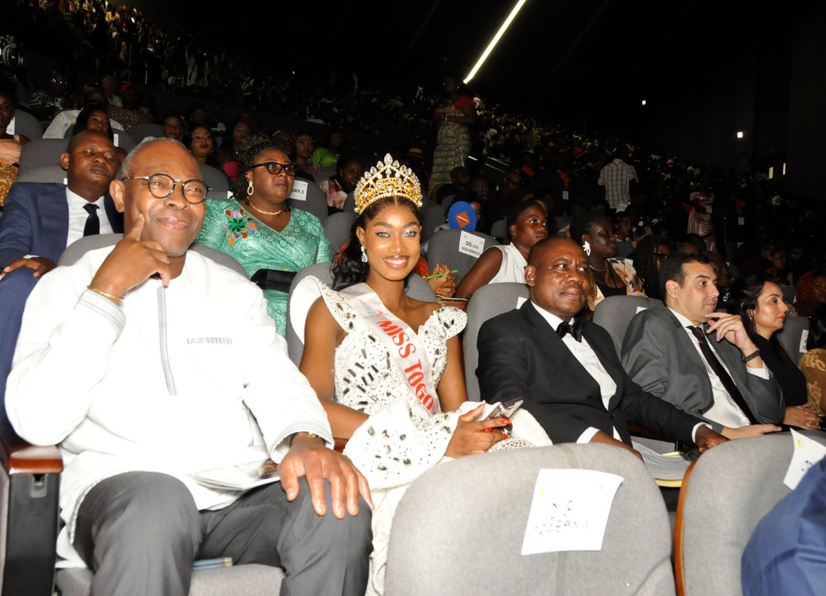 Ce 6 décembre, j’ai présidé la grande finale de Miss Togo 2026, une soirée riche en émotions et en fierté nationale. Félicitations à Angèle Prudence EYOU, sacrée Miss Togo 2026, ainsi qu’à toutes les candidates. Continuons de promouvoir nos talents et notre culture.