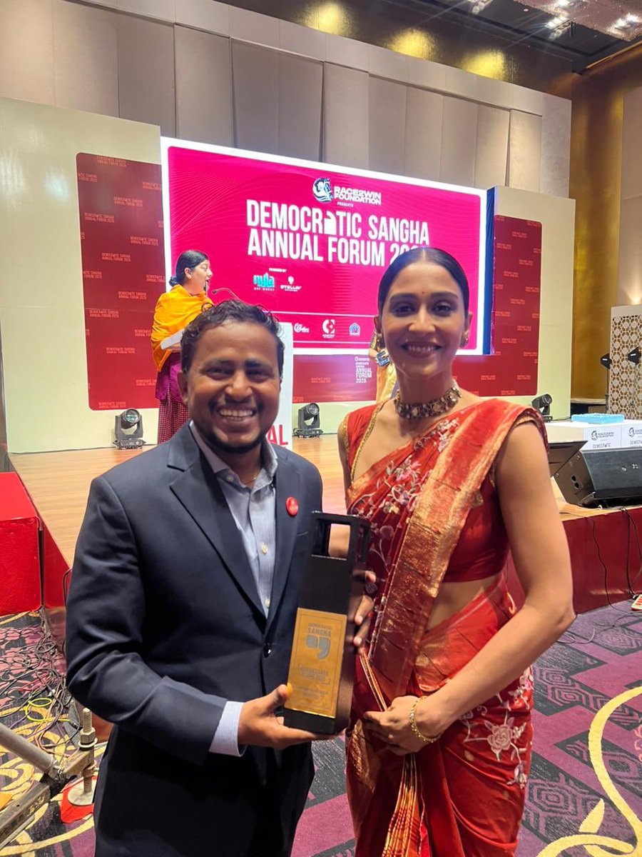 OSCAR_fdn's tweet photo. Thrilled to see @ashokrathod04, honored as a @democraticsangh Changemaker 2025! His dedication to empowering underprivileged youth through sports is reshaping India's future, one child at a time. A well-deserved recognition for a true agent of change. 🎯 https://t.co/QGNegwR104