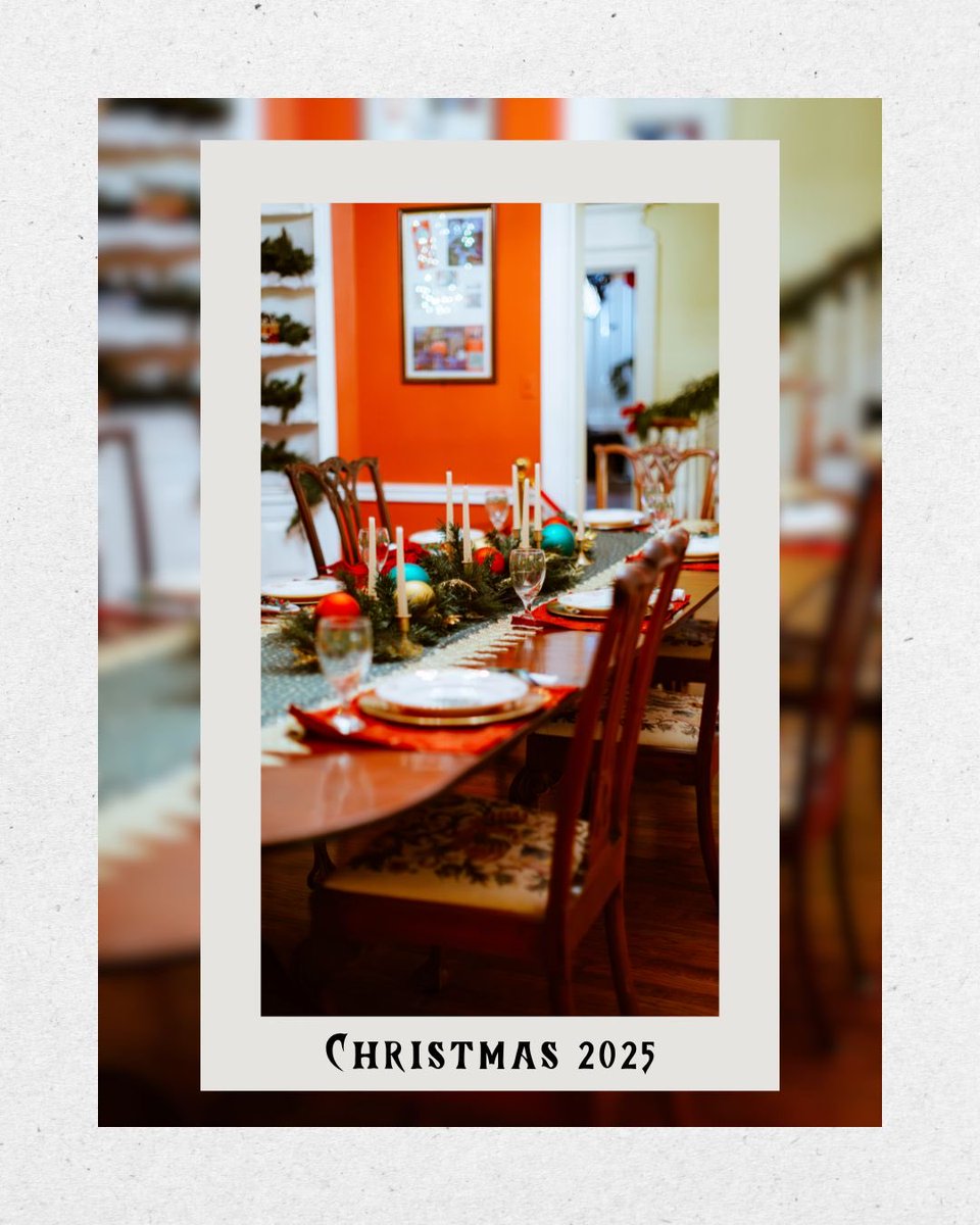 sawyers4's tweet photo. The table is set, A Christmas dinner is  upcoming! https://t.co/ps7nrJWKZc