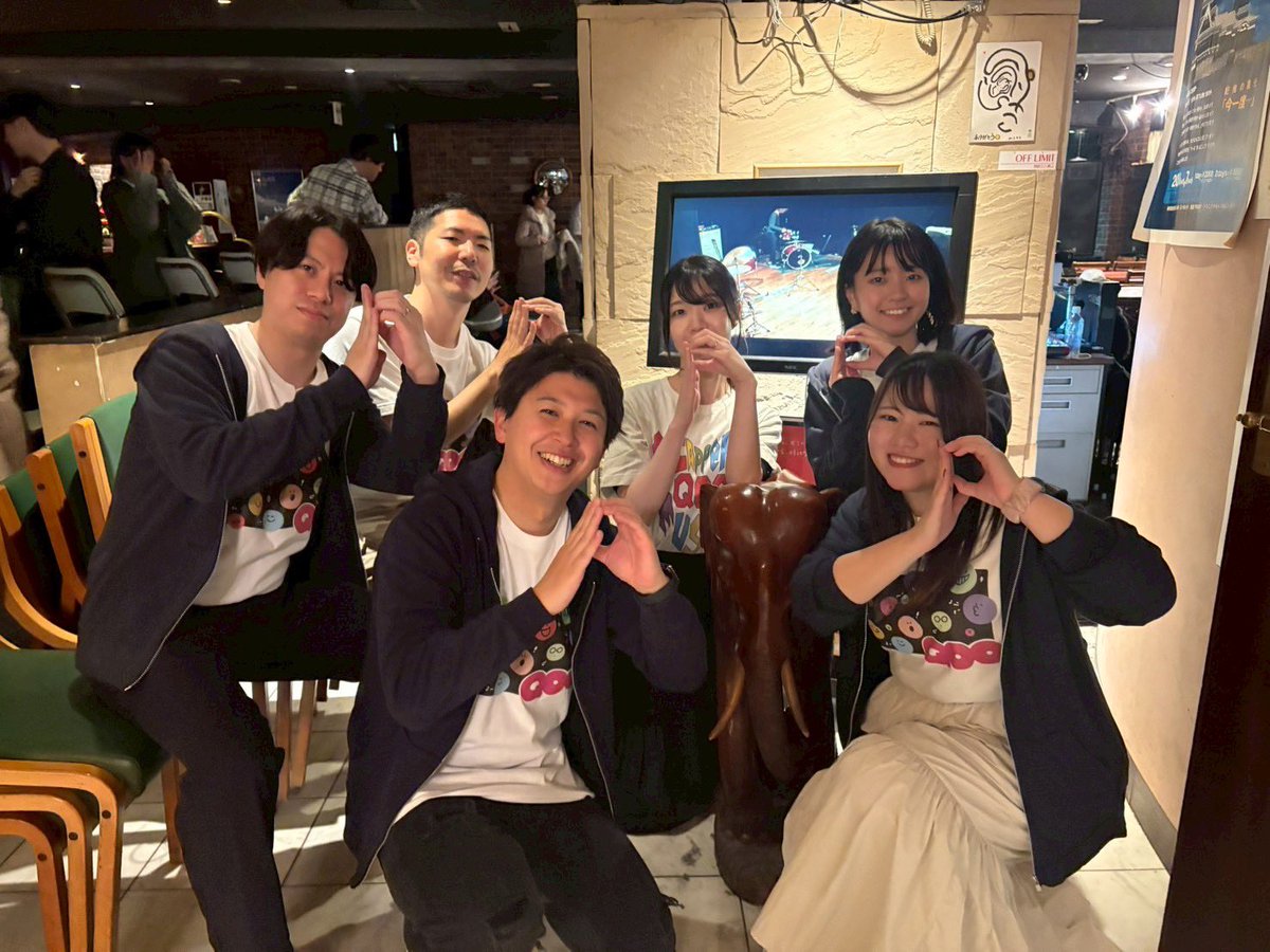 Pöp up! tweet media