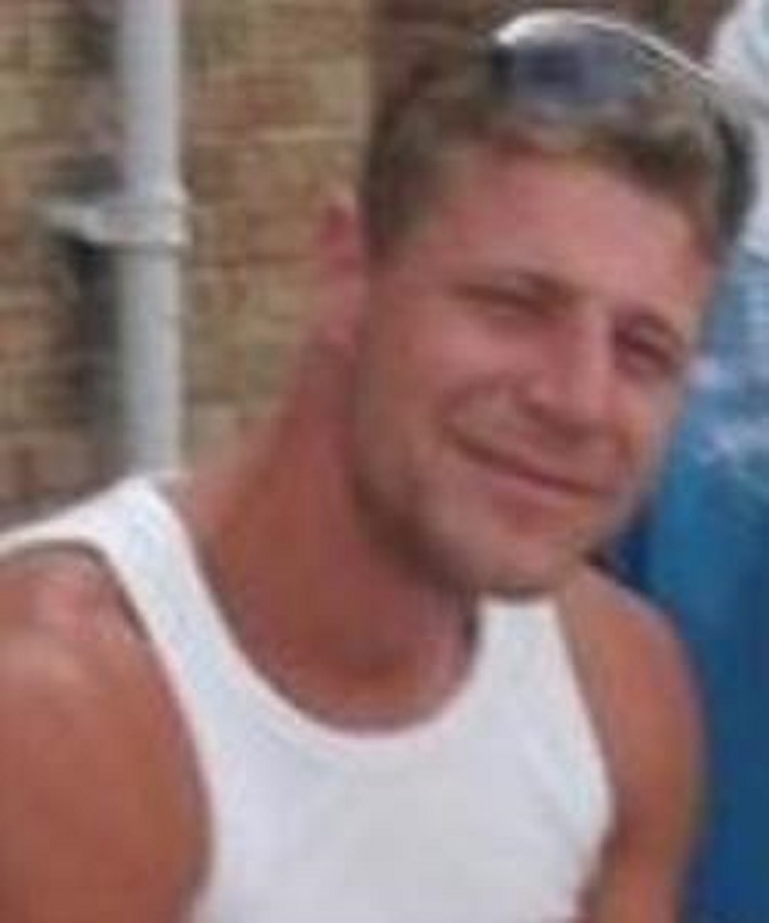 missingpeople's tweet image. Today is the 11th anniversary of Damion Vernon's disappearance. Damion was 32 when he went missing from #Bridlington, #EastYorkshire, on 8 December 2014.

Our thoughts are with his loved ones at this time.

Seen Damion? Please report your sightings to us.

#findDamionVernon