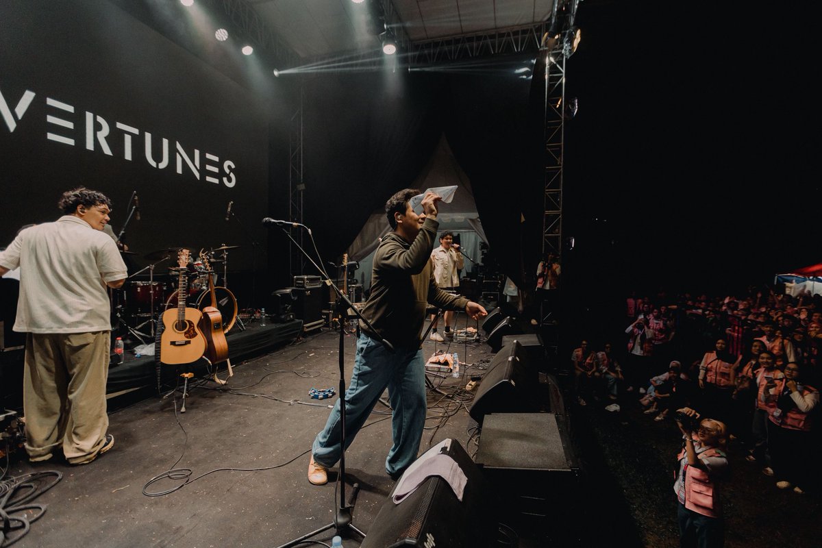 TheOvertunes tweet media