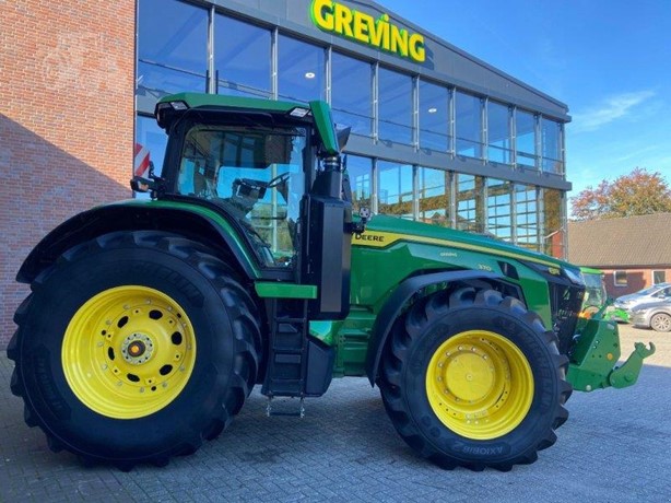 🔔🔔 MACHINE OF THE WEEK
🌾🌾 𝟐𝟎𝟐𝟓 𝐉𝐎𝐇𝐍 𝐃𝐄𝐄𝐑𝐄 𝟖𝐑 𝟑𝟕𝟎

View full listing 👉 ow.ly/665T50XFzUU

✅ 380 hours
✅ eAutoPowr
✅ Built-in StarFire 7500 receiver with unlimited license