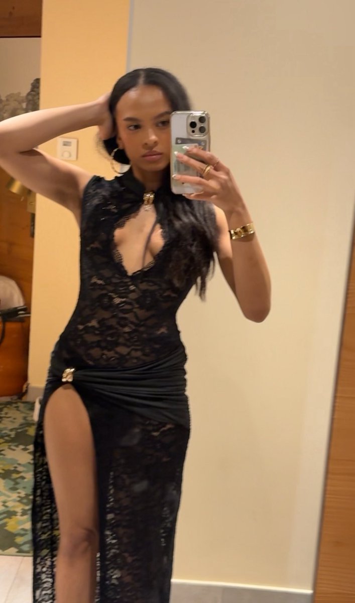 haephic's tweet image. I did this btw, these pics are one year apart. 10/10 would recommend