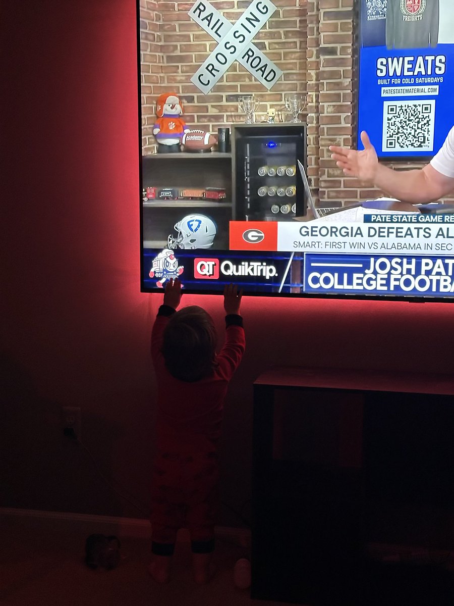 Okay I guess he needs Chuggy gear <a href="/JoshPateCFB/">Josh Pate</a>