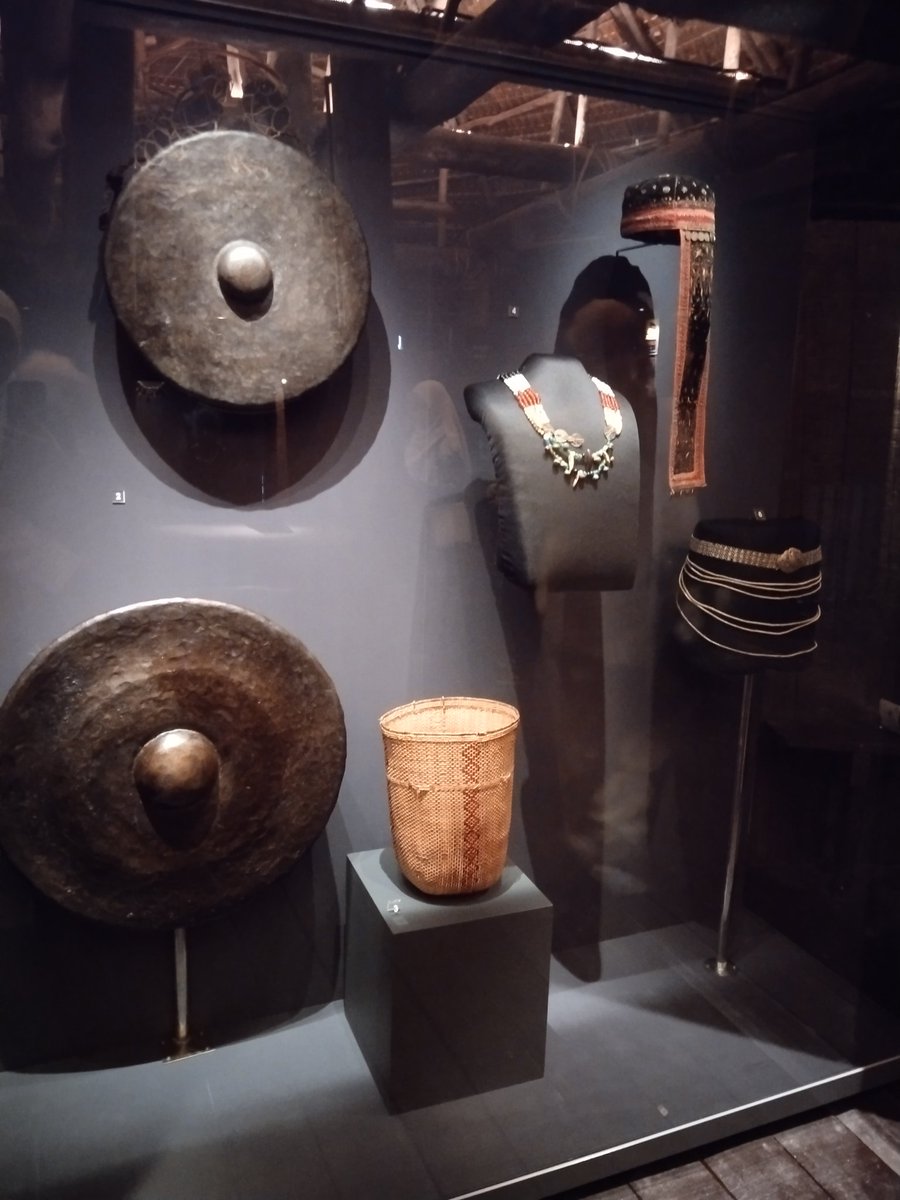 maddiesuraya's tweet photo. The Borneo Cultures Museum, a place where centuries of Sarawakian history and culture is preserved.

@JRN500 
#JRN500A
#Journalife
#BorneoCulturesMuseum
#Kuching
#Sarawak
#Malaysia https://t.co/PL9hBci5zW