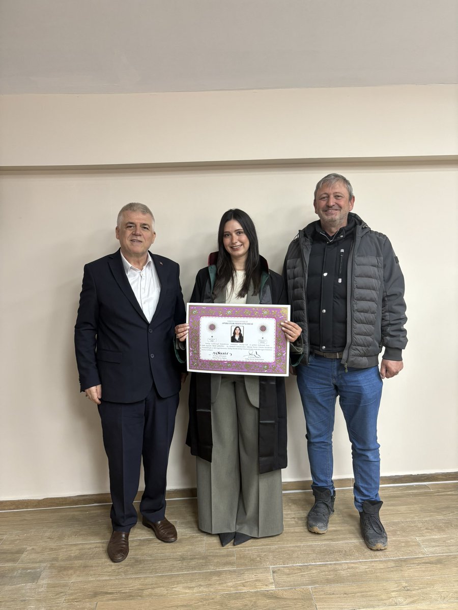 Gelinim,Kızım İrem Şengül’ün Yıllardır Verdiği Emeğinin Karşılığı Olan Avukatlık Ruhsatını Almış Bulunmakta Kızıma Meslek Kariyerinde Başarılar diliyorum.