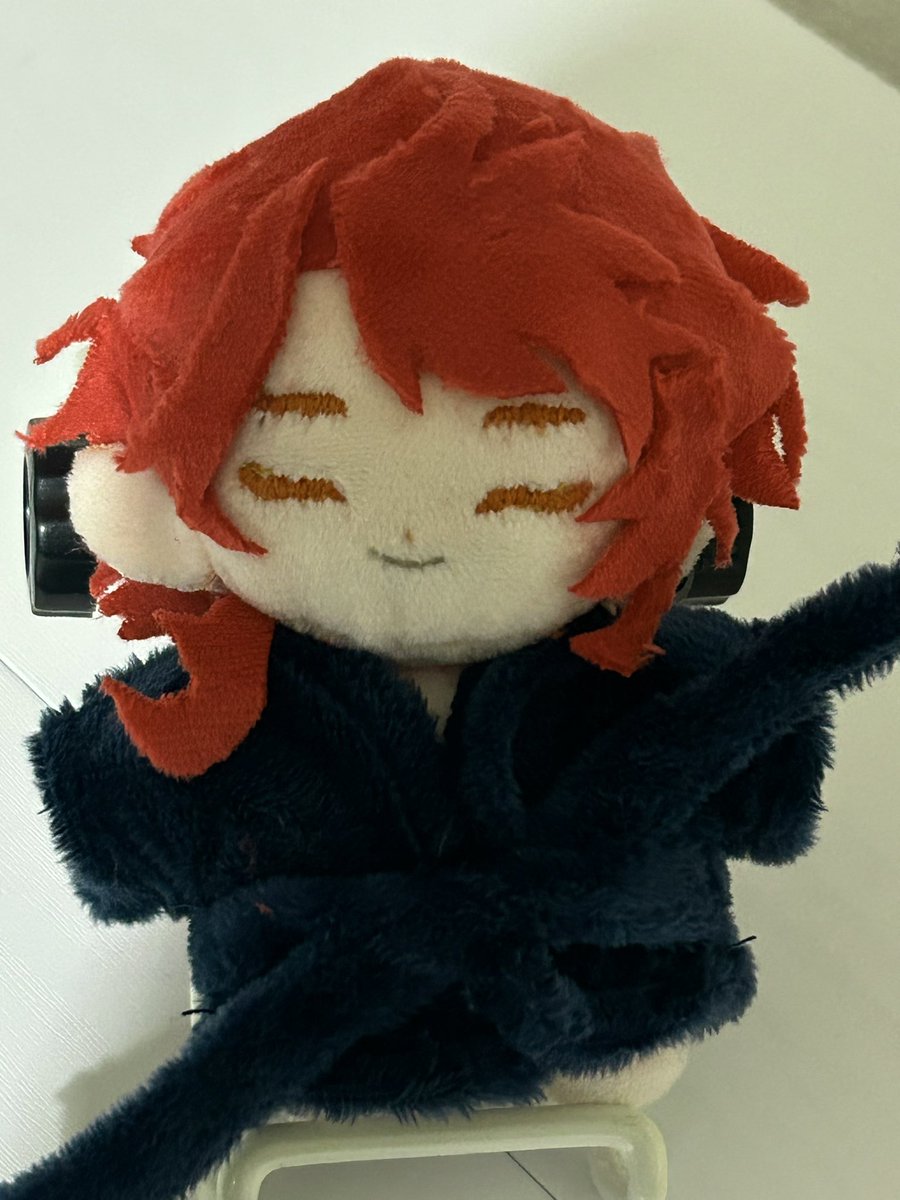yuru4te_'s tweet photo. 服はまた作るからいったんこれで勘弁 https://t.co/AffyzeQSn3