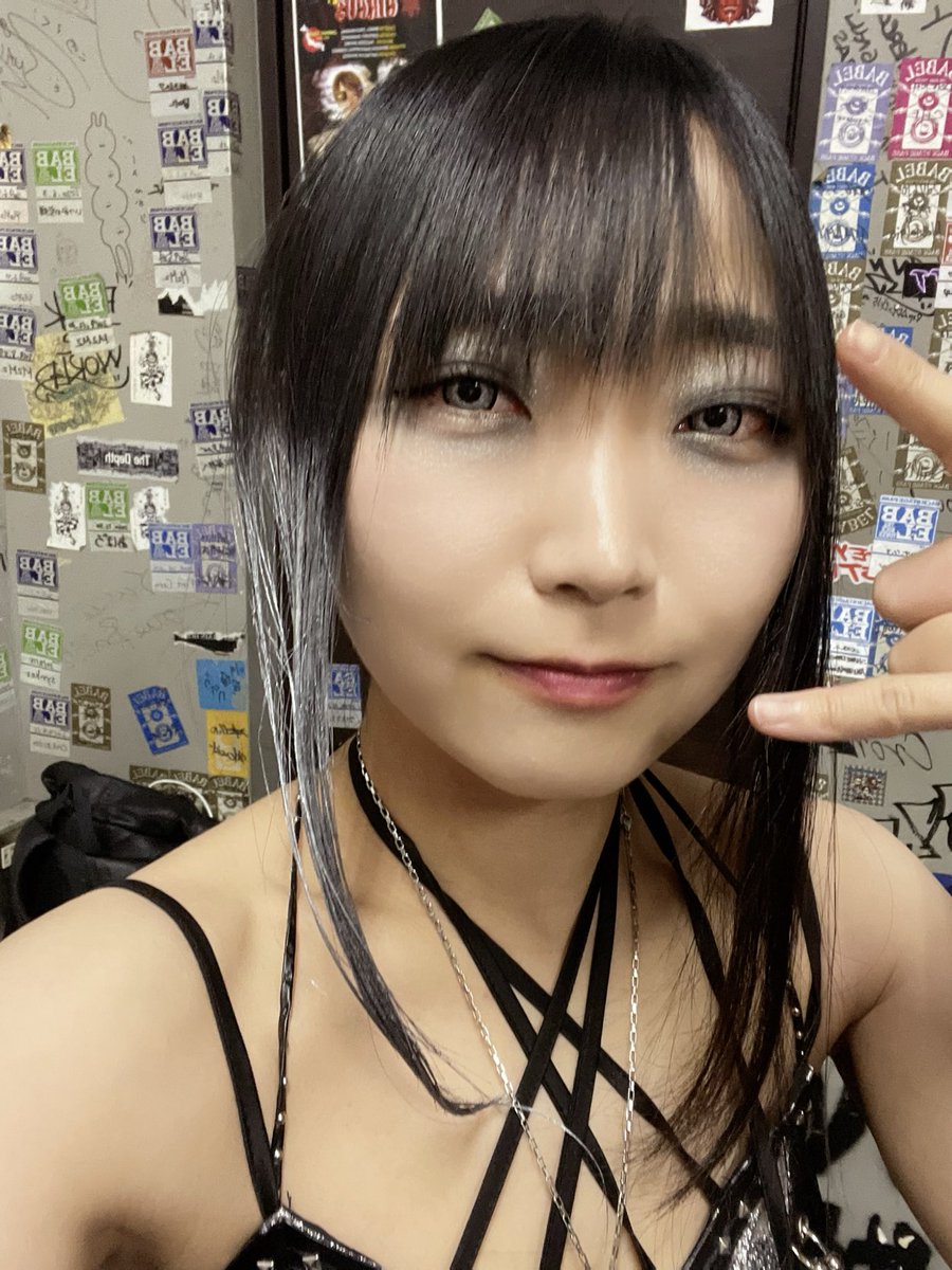 固定ツイート更新！！

次の出番は1/18の主催ライブで新宿アンチノックです✌️

モデルのランウェイとソロライブも2/14に出演させて頂く事になりました✨

年明けが待ち遠しい🔥
どちらのステージもチケット取り置き出来ますので、是非よろしくお願いします！