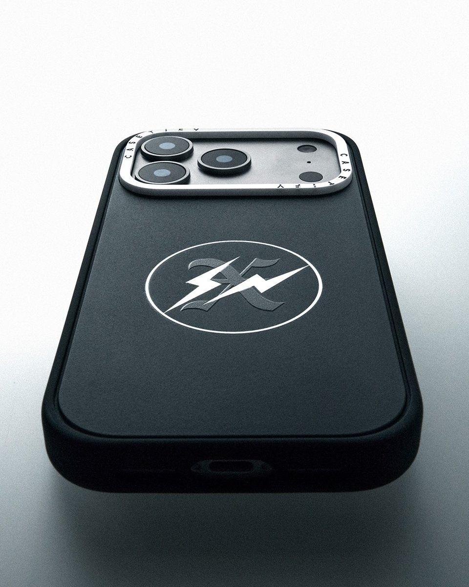 GOD SELECTION XXX x FRAGMENT x CASETiFY トリプルネームコラボが12