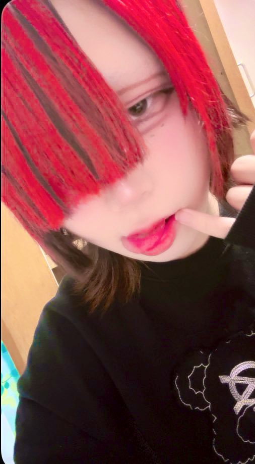 荷童Ren tweet media