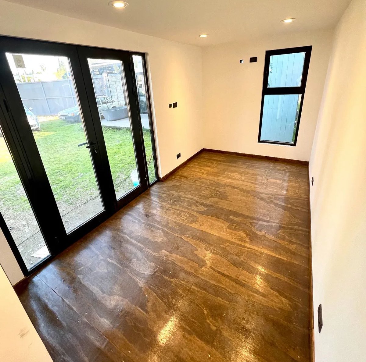 Containers Kenya tweet media