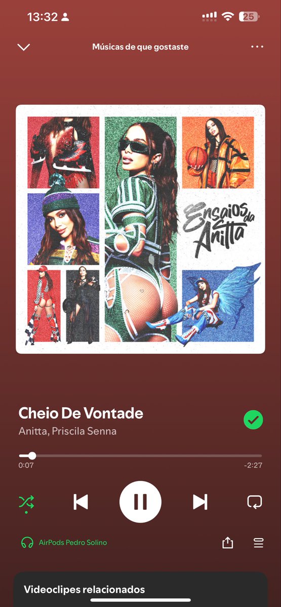 solino140's tweet photo. Queria entender que mel foi esse que a @Anitta  colocou nesse song? Você quebrou tudoooooooo junto com ela @priscilasennaof
Ela sabe que vai girar pra sempre, e esse marketing de milhões 🔥 https://t.co/KwL8l7RaLs