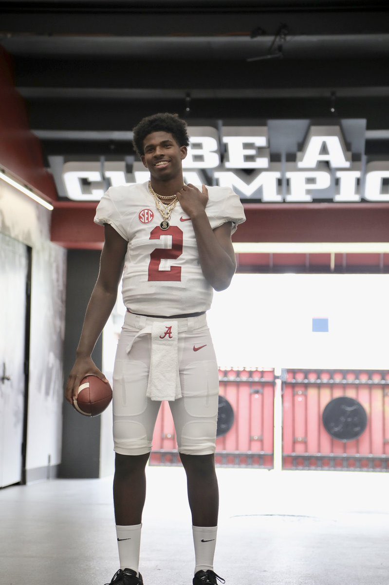 DontrellChillis's tweet photo. Bama legend https://t.co/ZnyODP6BSo