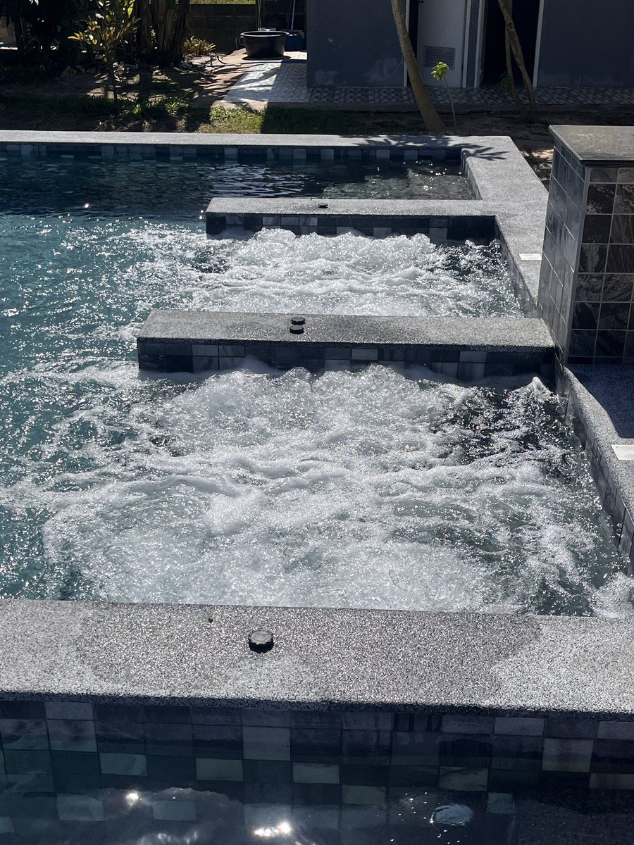 Sam Swimming Pools tweet media