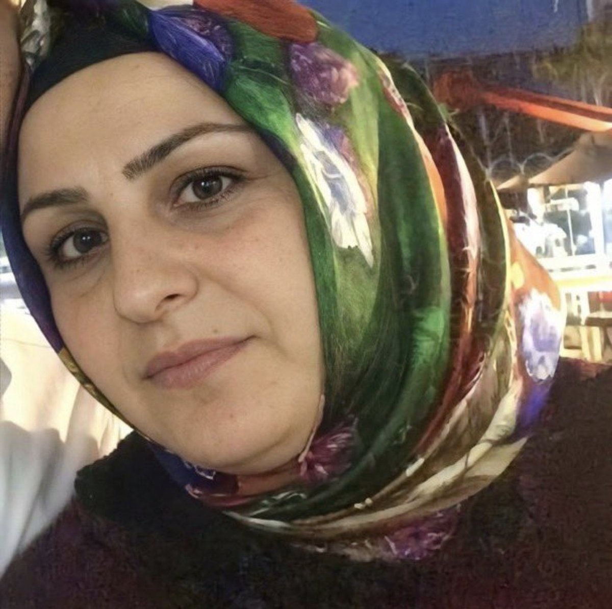 ✔️ Konya Kulu Adliyesi’nde görevli katip Ayşe S., icra ve emanet hesaplarından 6 milyon 500 bin TL’yi zimmetine geçirmiş...

Parayı kripto borsası ve sanal bahislerde harcadığını itiraf etmiş iyi mi? Tutuklanarak cezaevine konulmuş..

🤷‍♂️Ülke hırsız kaynıyor
#HalkDipteSarayZirvede