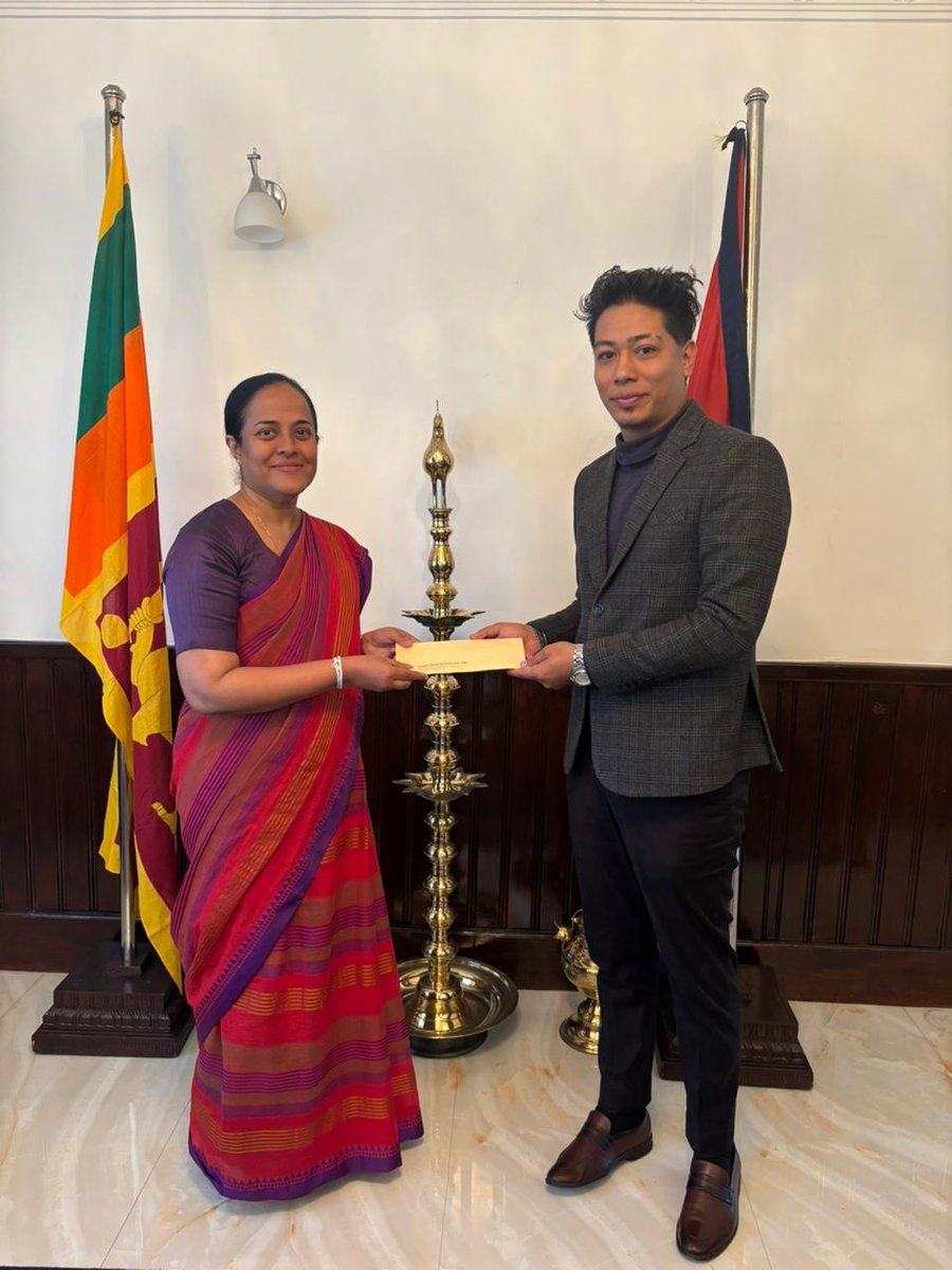 The Embassy of Sri Lanka in Kathmandu extends its sincere appreciation to Prayas Travels and Tours Pvt. Ltd. for its generous contribution of USD 1,000 towards Sri Lanka’s ongoing flood-relief and recovery efforts.
#DiplomacyLK #lka