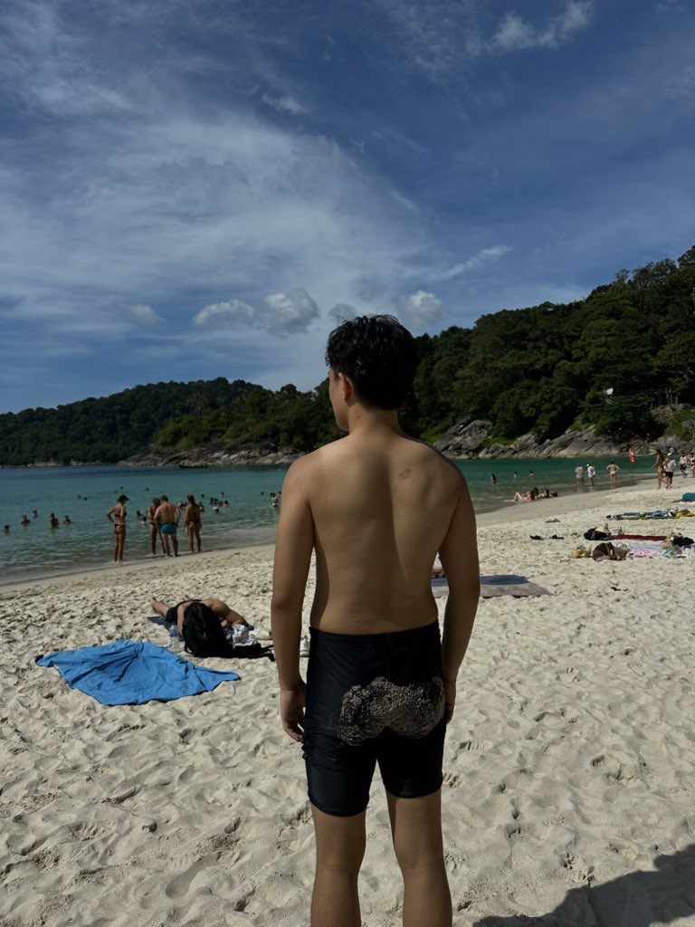 beach day in phuket everyday !
