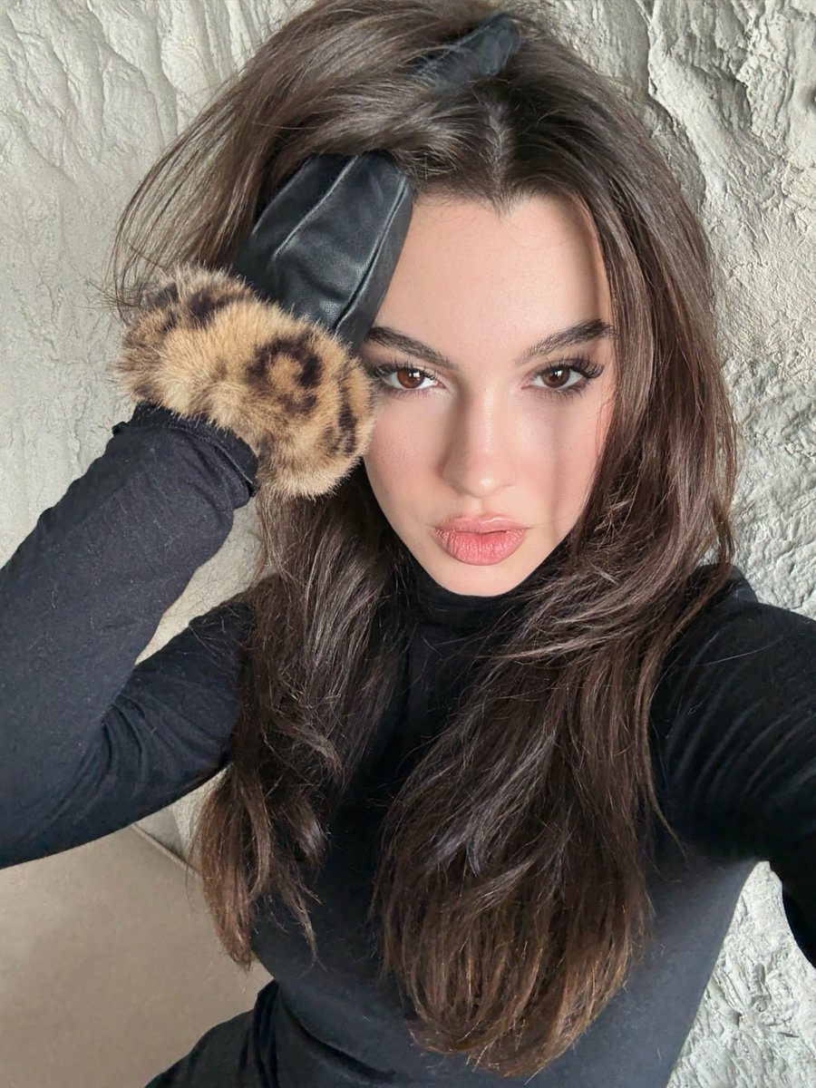 Su Burcu Yazgı Coşkun. Aşırı underrated kızlardan.