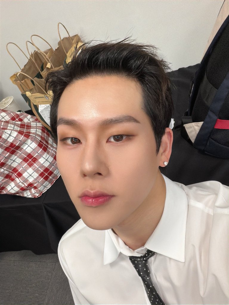 jooheon_fr's tweet photo. 🐝  • TWITTER - 07/12/25

↳#JOOHEON a poster une photo sur Twitter

J’ai passé une journée heureuse. Merci à nos Monbebe 💛
Je suis reconnaissant de pouvoir monter sur scène et je ferai encore plus de bonne musique.
Je vous aime énormément ❤️

💛Tags : 
 #Jooheon 
#Monbebe https://t.co/rXknUHmp2E