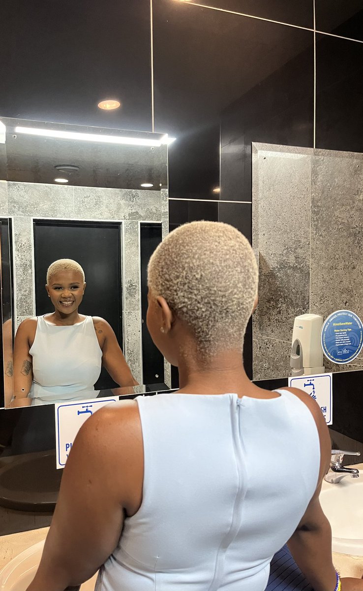 Enjoying my blonde era 💋