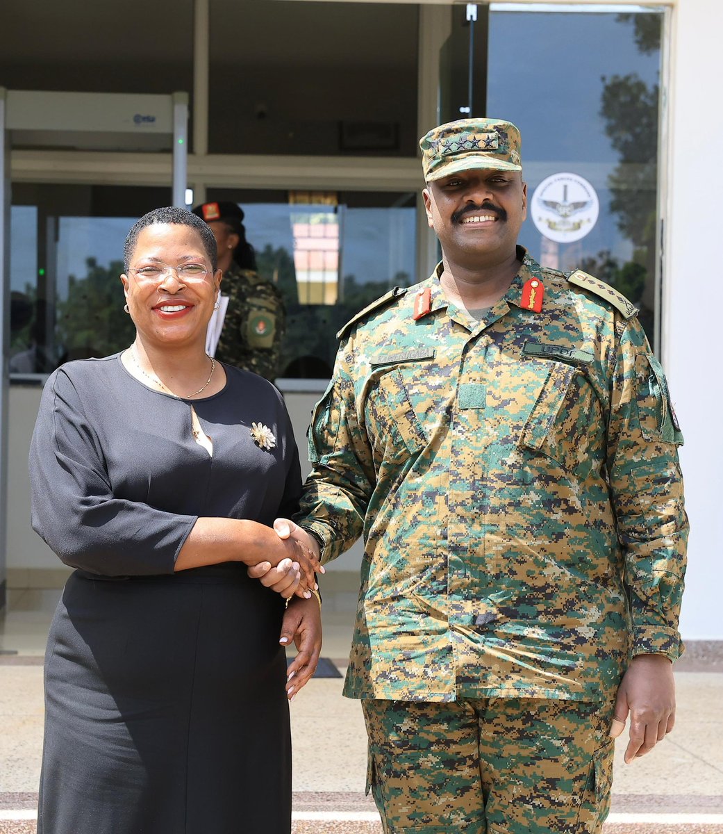 EastAfricaGov's tweet photo. The incoming CDF of @EastAfricaGov Army, Gen. @mkainerugaba met with influential Speakers from @EastAfricaGov State Parliaments & the @EA_Bunge Speaker to pave the #PathwaysForward for the @EastAfricaGov Presidential Electoral Colleges that will be conducted by State Parliaments https://t.co/DAaRk0zEJE