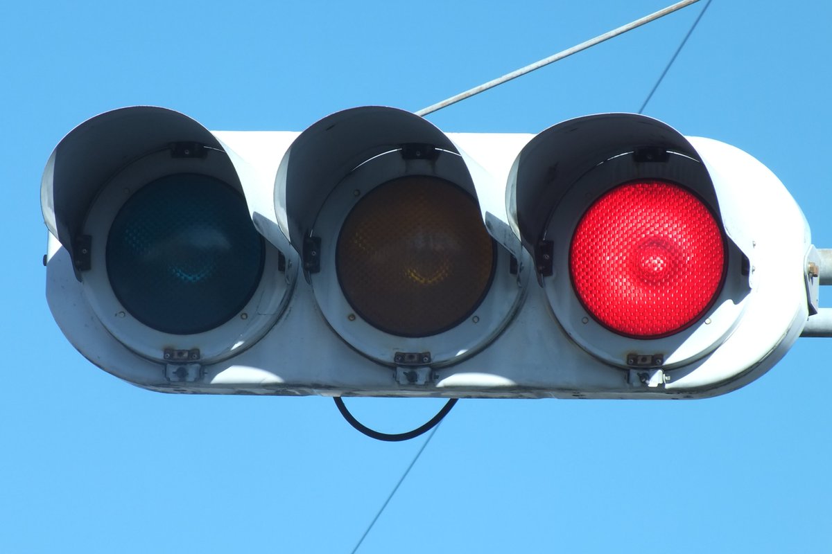 日信金属丸形ブツブツレンズ250㎜ H6.10 バンドミラー電球が使われてい