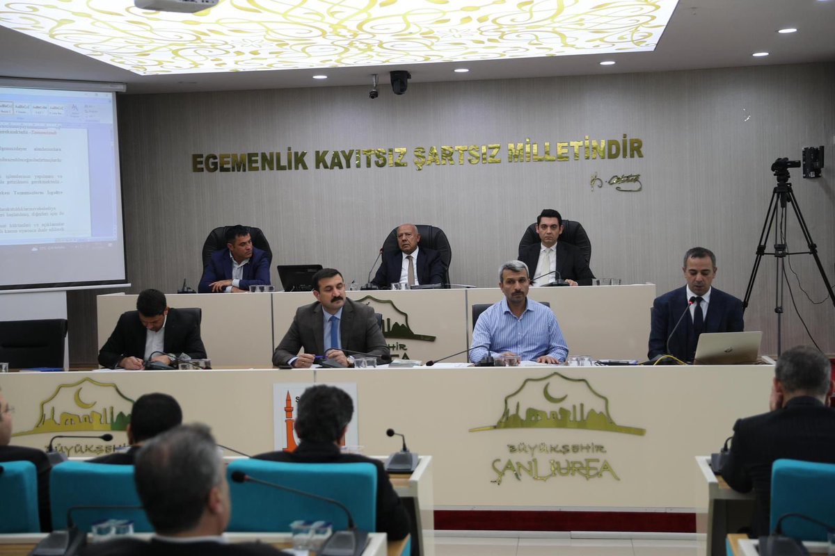 sanliurfabld's tweet photo. Şanlıurfa Büyükşehir Belediye Başkanvekilimiz Cuma Demir Başkanlığında Büyükşehir Belediyesi Aralık Ayı 1. Meclis Oturumu gerçekleştirildi. https://t.co/Aza9toOCQU