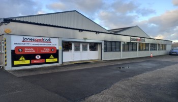 Keeping Burton supplied for 93 years 🏭

Tools, PPE, site safety &amp; industrial essentials — trusted by local trades and engineering teams since 1932.

👉 jonesandclark.co.uk
👉 Trade Accounts: jonesandclark.co.uk/contact-us

#BurtonOnTrent #IndustrialSupplies #PPE #Tools