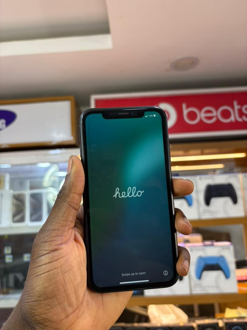 Topitogadgets's tweet photo. Used iPhone XR 128gb 75% bh 190k https://t.co/mTS3dAXOPN