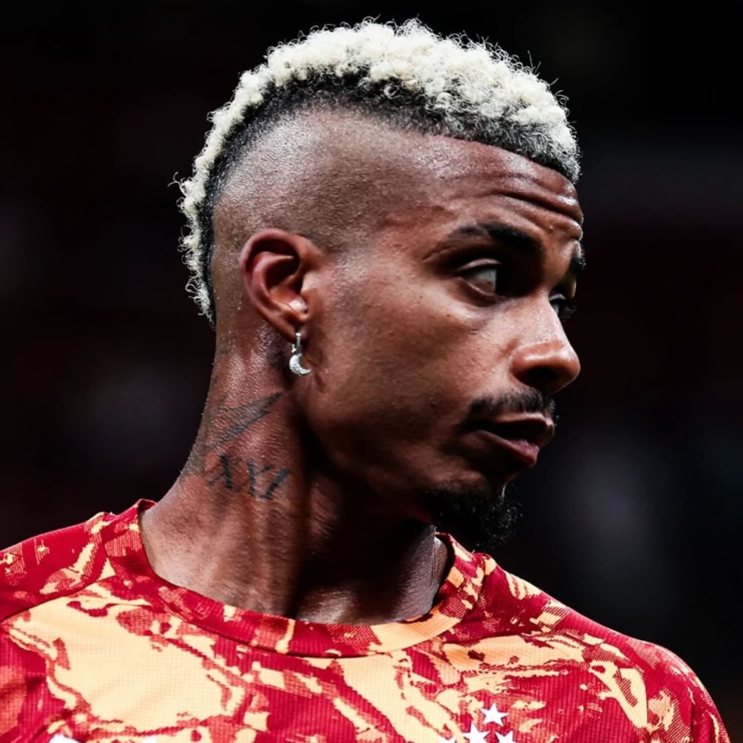 yusuf_znf's tweet photo. Singo ile Lemina Monaco maçının kafilesinde yer almadı
#Galatasaray #MONvGAL https://t.co/SS74bM2nDt