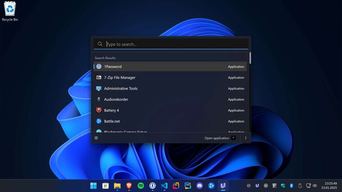 Ao programar ou estar concentrado no trabalho, a coisa mais irritante é ter que tirar as mãos do teclado para pegar o mo