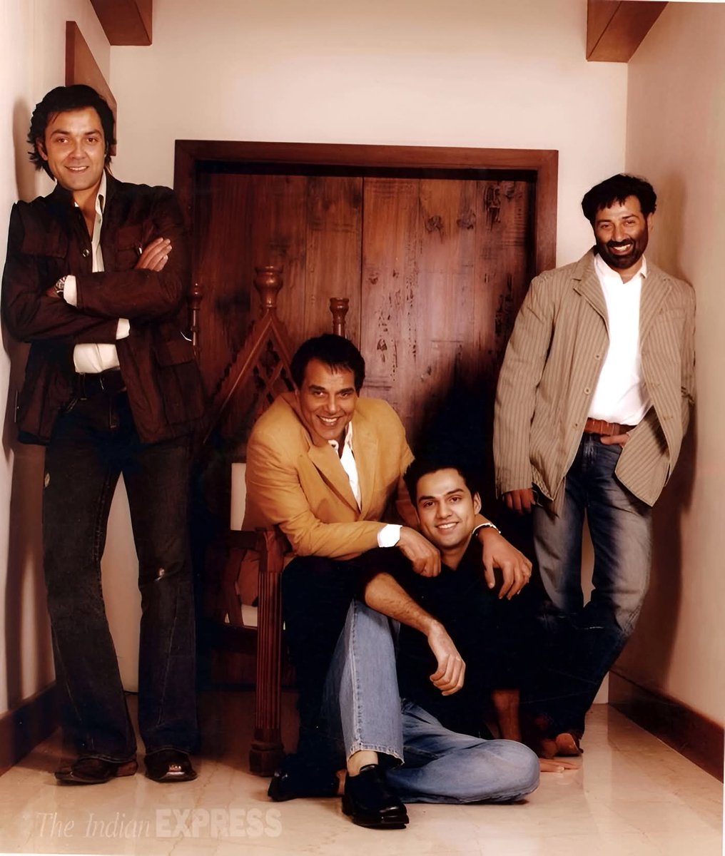 The Deols 🤍

Deol brothers with Dharam ji.
#Dharmendra