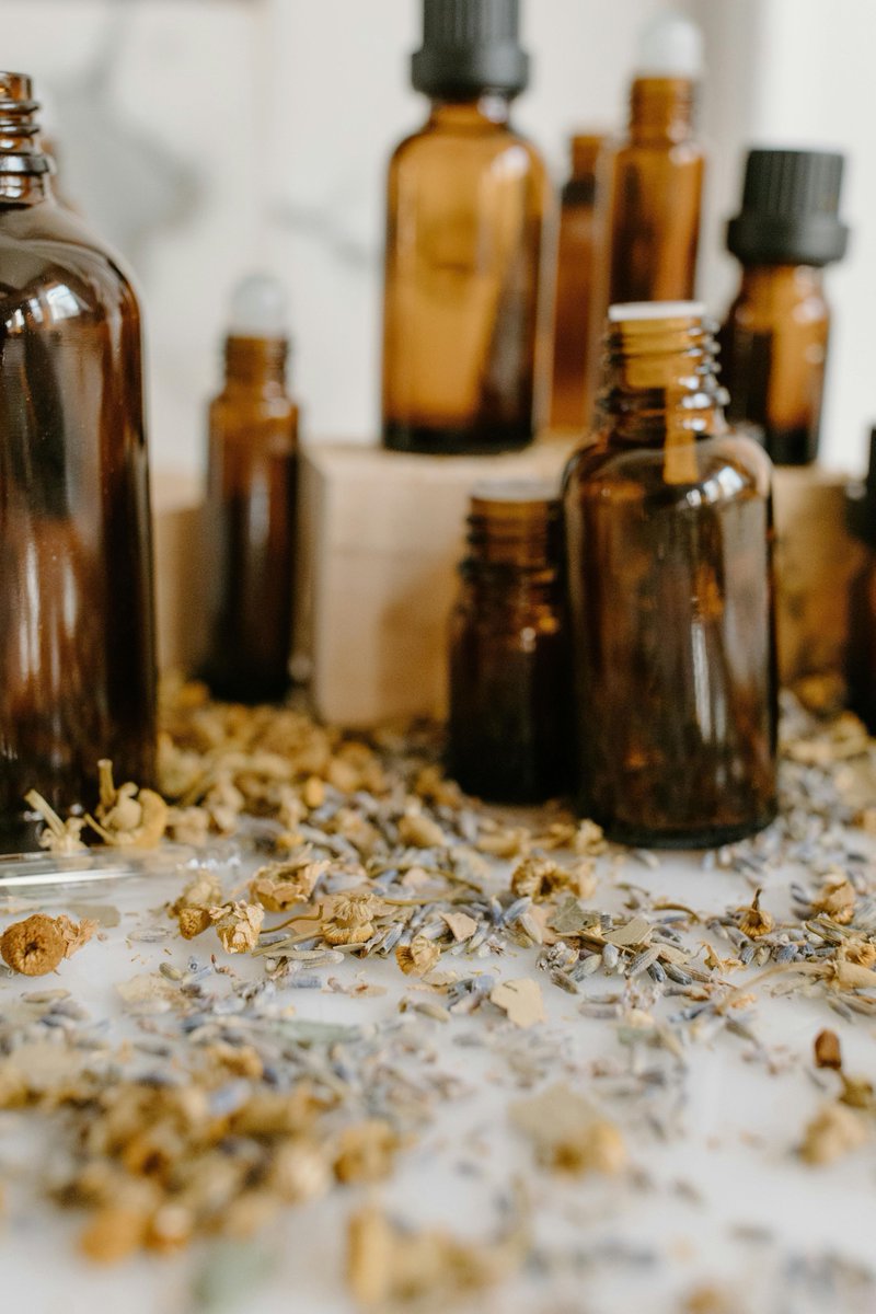 Why see a Herbalist 

Cold months = fatigue, low immunity, seasonal bugs.  Herbalists can provide: 

🌿 Personalised support 
✨ Safe guidance with herbs
🌿Build resilience &amp; energy  
✨ Seasonal tips

Find a qualified herbalist near you: buff.ly/qJppP0R