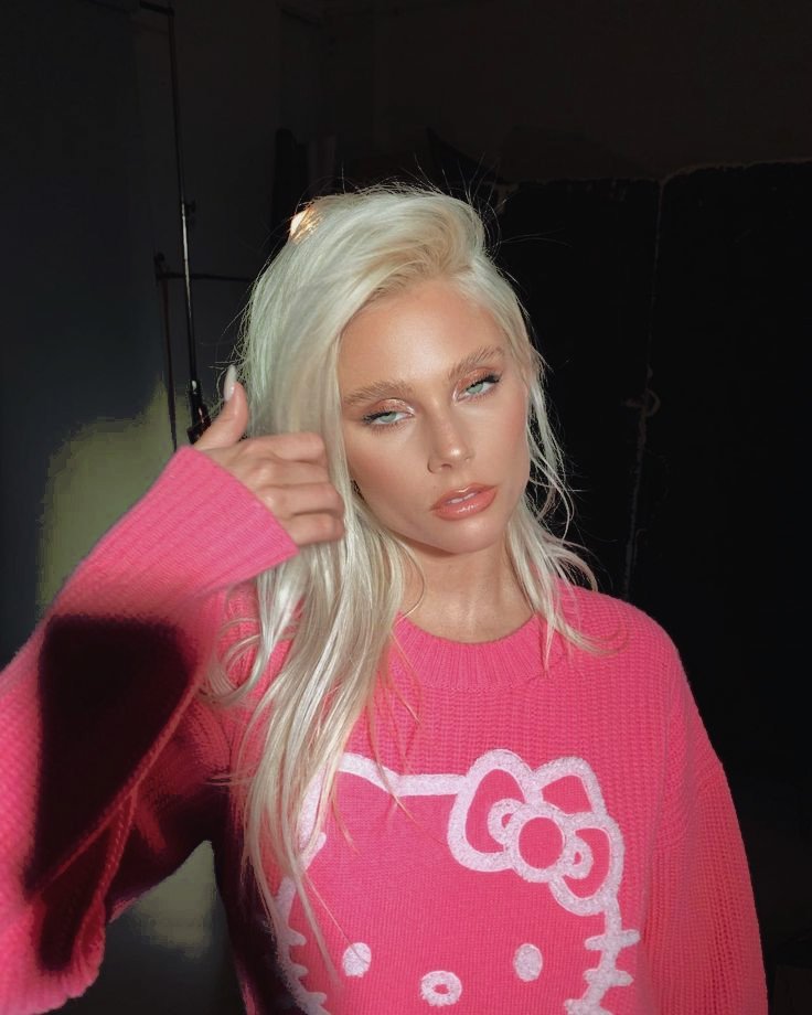 sexyepistols's tweet image. ㅤㅤㅤㅤㅤ
ㅤㅤ The Barbie kitten from this place .
ㅤㅤ