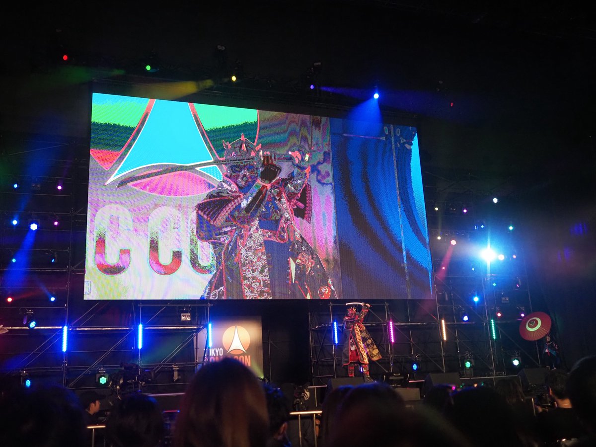H2Japan's tweet photo. 【 東京コミコン 2025 】 速報
お写真データいただきました!
撮影ありがとうございます
撮影: 唯那様@yuinakigkig
貴重なステージ写真!めちゃくちゃ嬉しい!
刀匠: @ShinnjouEi
甲冑師: @aaumXx3U0qd8GJw
#東京コミコン2025
#TCC2025
#コミコンコスプレ
#サムライスターウォーズ
#SamuraiSW https://t.co/W4UmFM3Fx0