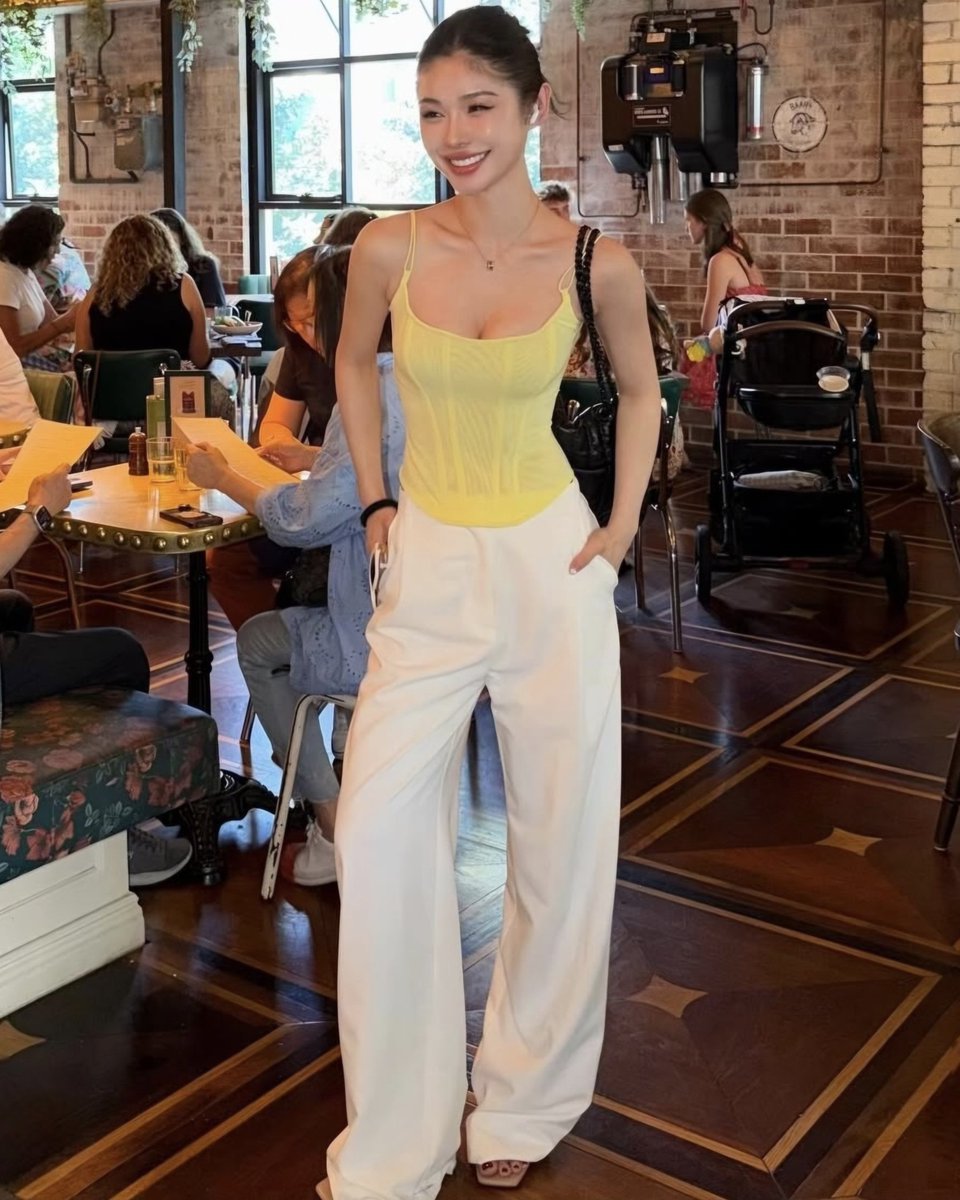 annie 🌺 (archived) tweet media