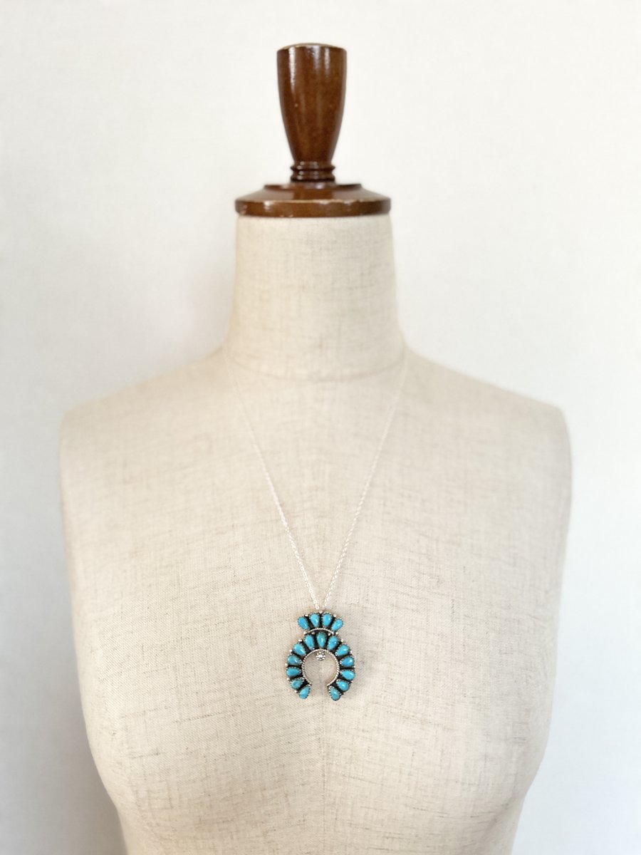 NEW!!! 初買付 なんて美しいバランスなのー！ ナバホ族 キングマン