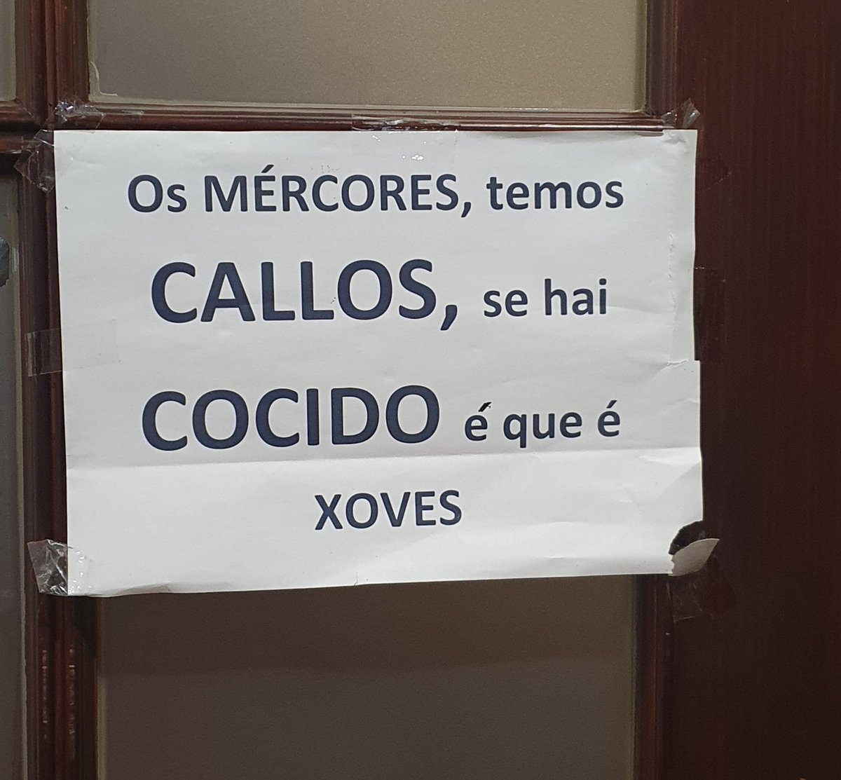 Fridacat (@fridacat7) on Twitter photo 