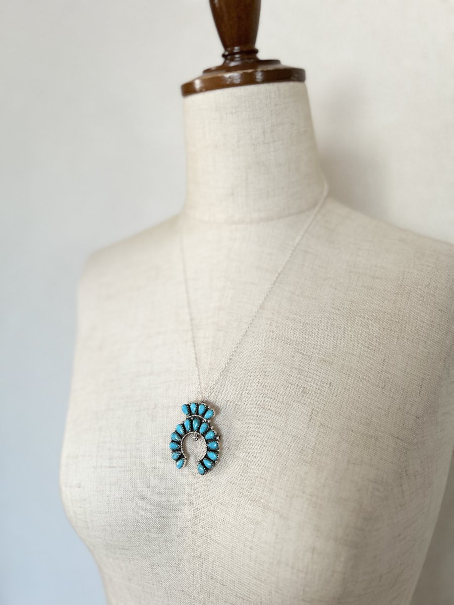 NEW!!! 初買付 なんて美しいバランスなのー！ ナバホ族 キングマン