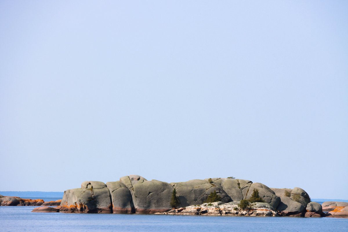 ButlerPhotos's tweet image. At the Benjamin Islands in the North Channel
'The Surreal Earth' reflects on perception.
Nature is not static—it is interpreted, remembered, internalized, &amp;amp; reimagined. Not from AI.
Photomontage by Jon Butler
Music by Steve Raizen 
youtu.be/cnHiHCAprQg?si…