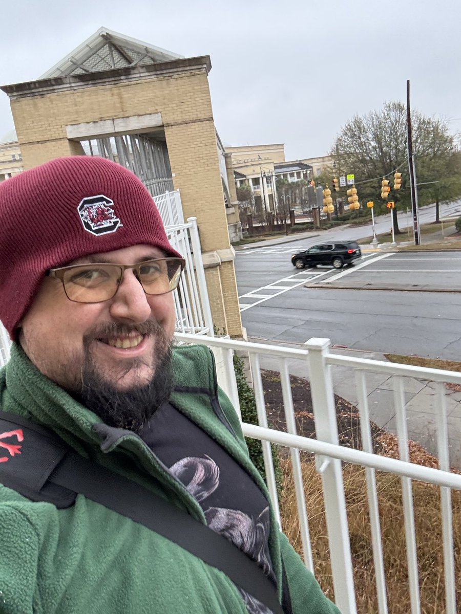 TheCheshireNeko's tweet image. Forgot to do it while in the gym, but I am pushing myself to get back up during winter break to be active again, so let’s start getting healthier! What did you do today? I did a light day of a half mile jog, core, chest, and back work! #workout #VTuberFitness #KeepSmiling