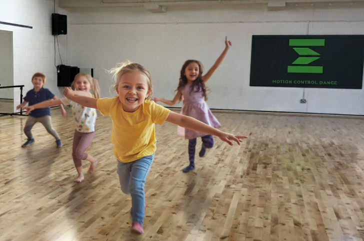 MCD_ance's tweet photo. 𝗖𝗮𝗹𝗹𝗶𝗻𝗴 𝗮𝗹𝗹 𝗵𝗼𝗺𝗲-𝗲𝗱𝘂𝗰𝗮𝘁𝗲𝗱 𝗳𝗮𝗺𝗶𝗹𝗶𝗲𝘀! 📣 Looking for a fun &amp; creative activity your child 
Our new Creative Dance classes are designed with you in mind! 🏡 
No prior dance experience needed – just bring your enthusiasm! https://t.co/1Q7JQN6DqZ https://t.co/6zC0vl3E7u