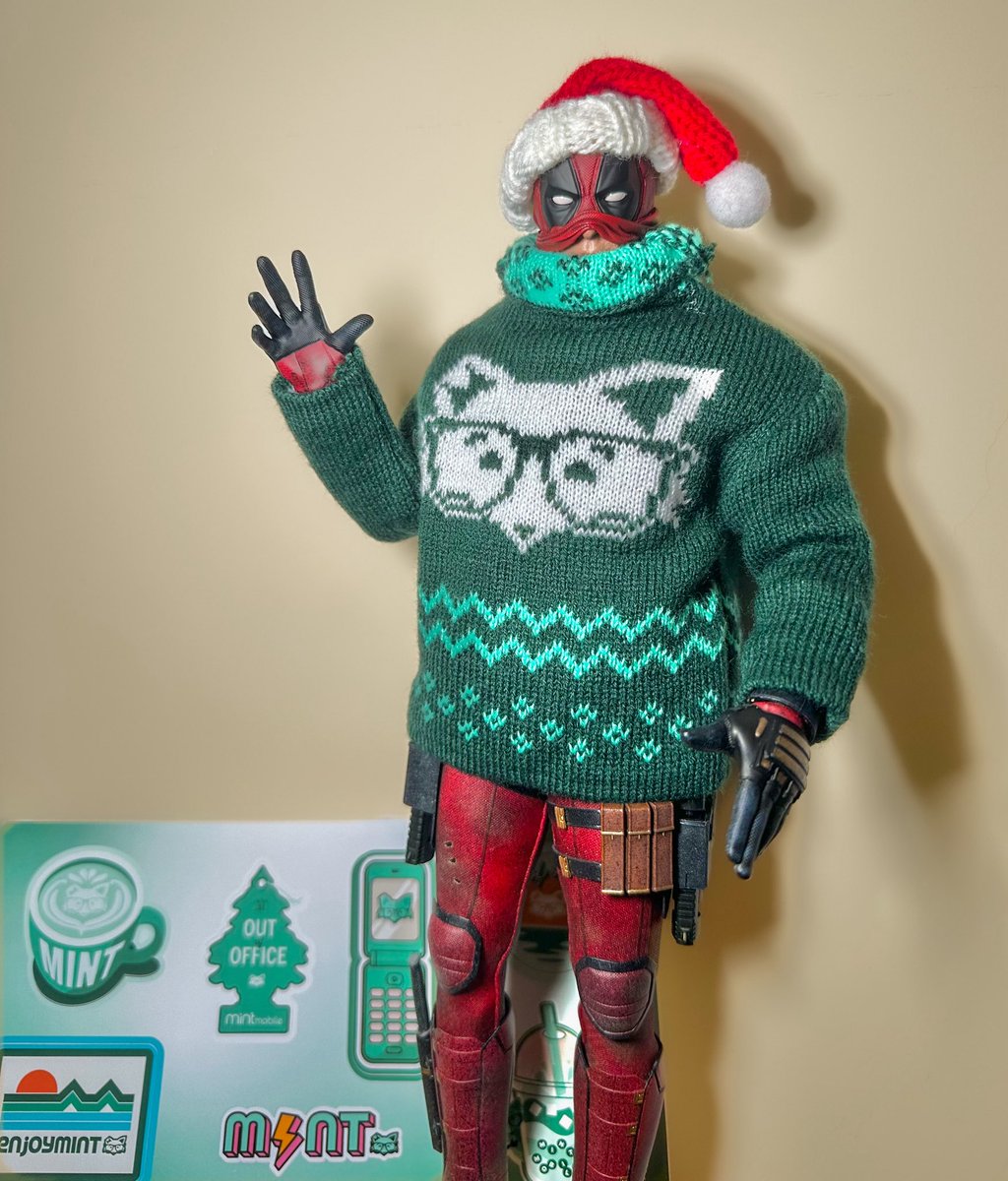 wanlan500's tweet image. Mint wine bottle cover, perfect for the season🎄🎅🏻