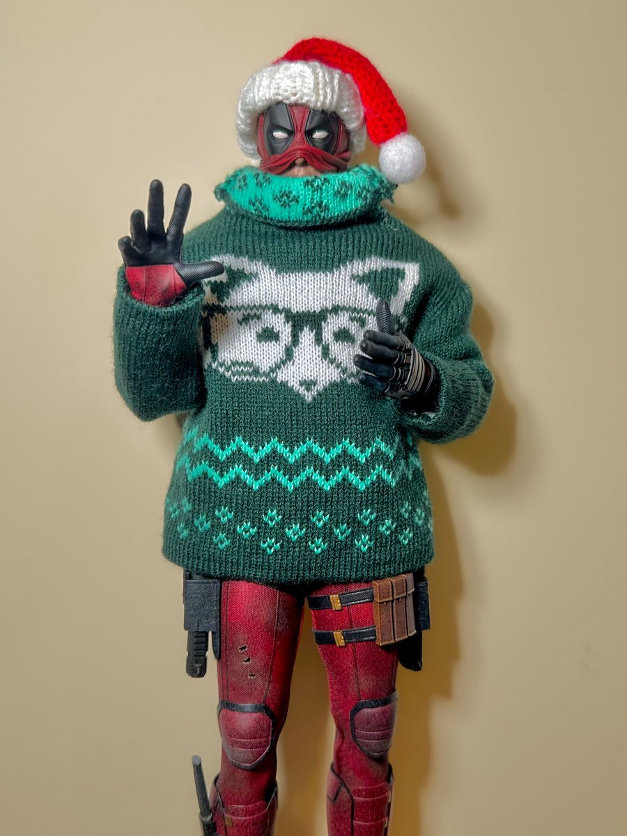 wanlan500's tweet image. Mint wine bottle cover, perfect for the season🎄🎅🏻