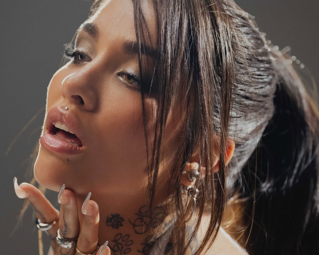 BecerraData's tweet photo. María Becerra anunciará hoy los artistas que le abrirán sus shows del 12 y 13 de diciembre en el Estadio River Plate. https://t.co/0aULQE99BX