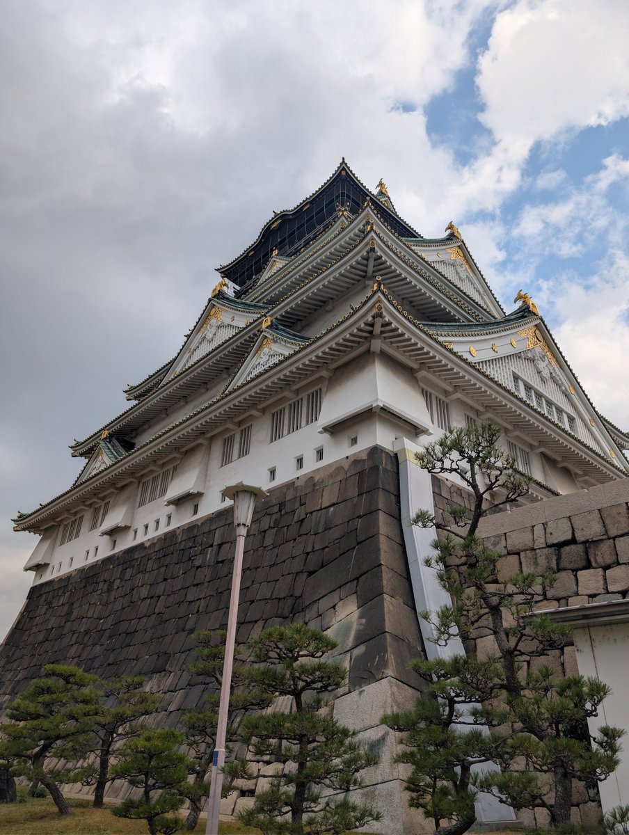 Crafall's tweet photo. Osaka Castle https://t.co/6W9NVgI0GU